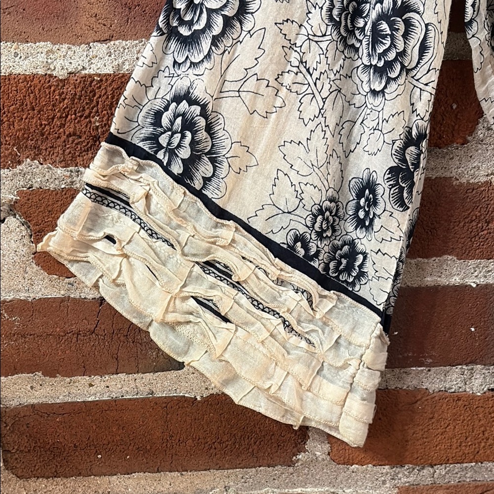 Vintage Cream and Blue Dress with 3/4 Sleeves and Crew Neck - Picture 3 of 7
